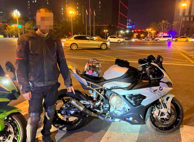 护航高考〡成都交警开展高考 “静音”专项行动