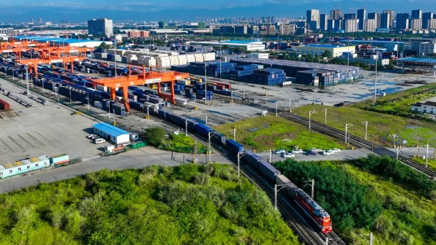 非凡十年 时代印记④丨开放的中国与世界共享发展机遇