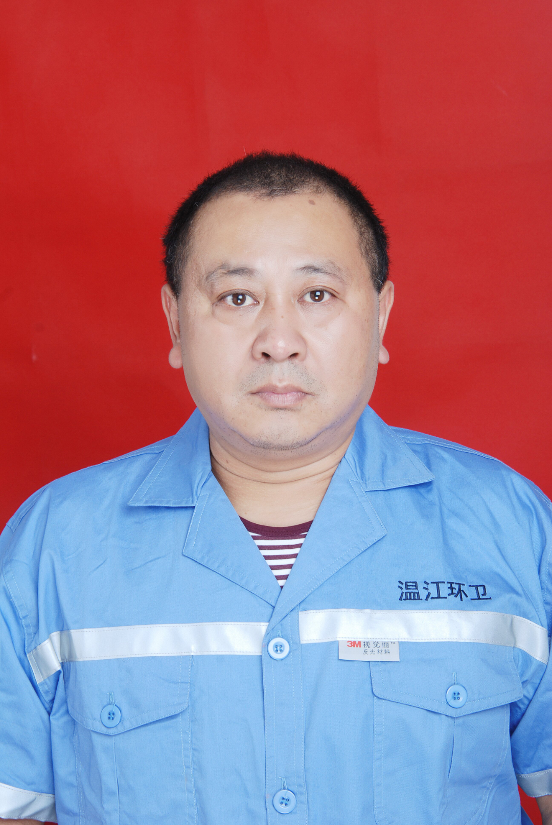 罗友 环卫中心 清运队工作人员 从事环卫工作14年_proc.jpg