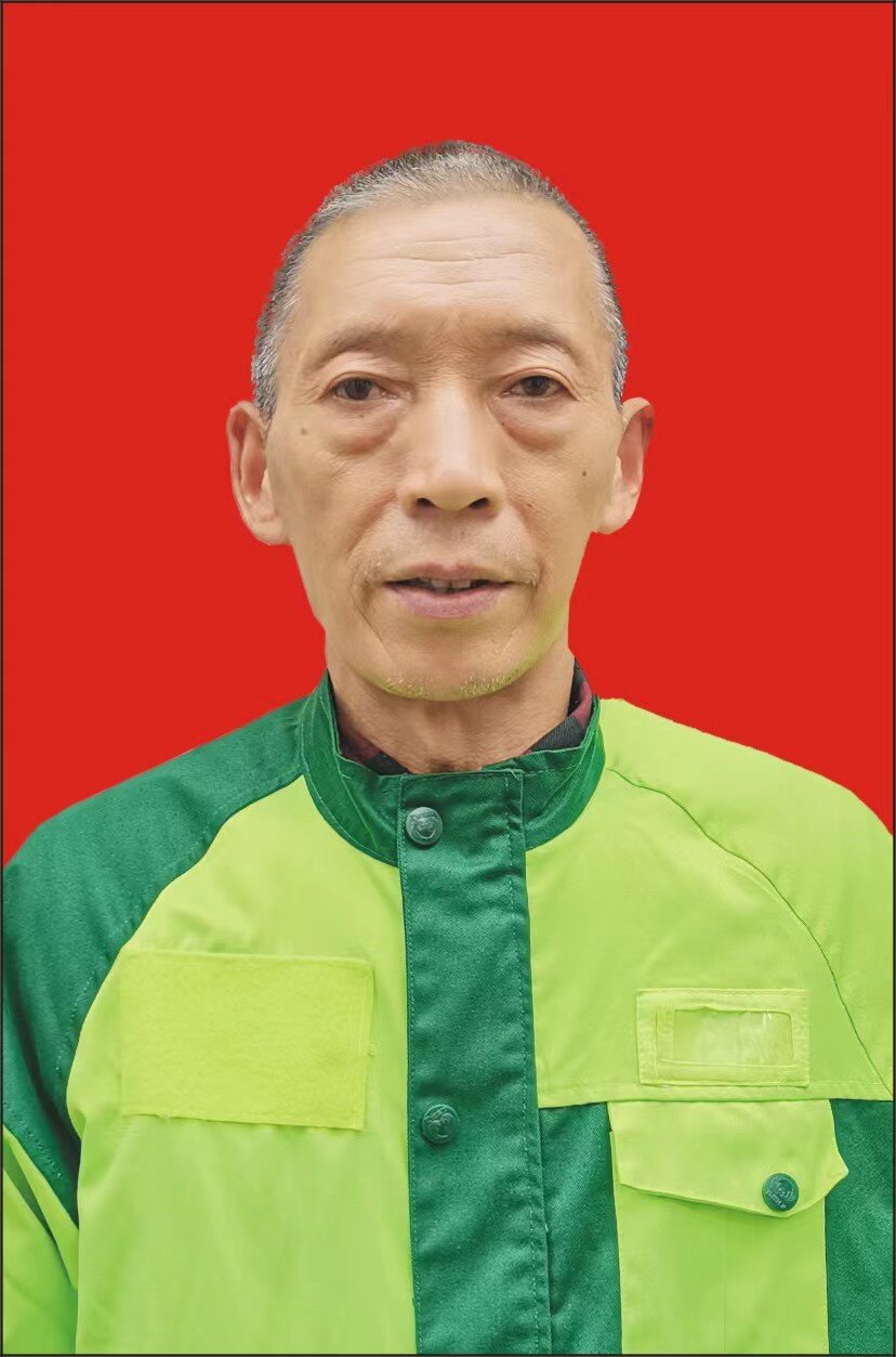 张小平 成都黄大姐保洁服务有限公司来凤路公厕管护人员 从事环卫工作4年_proc.jpg