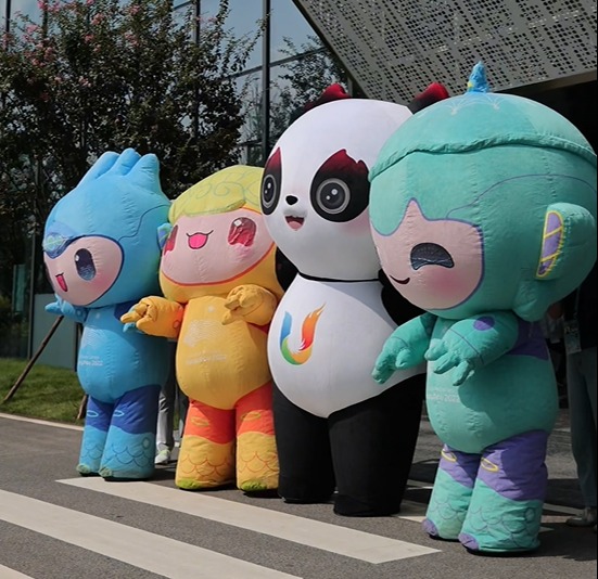 蓉宝与亚运会吉祥物梦幻联动
