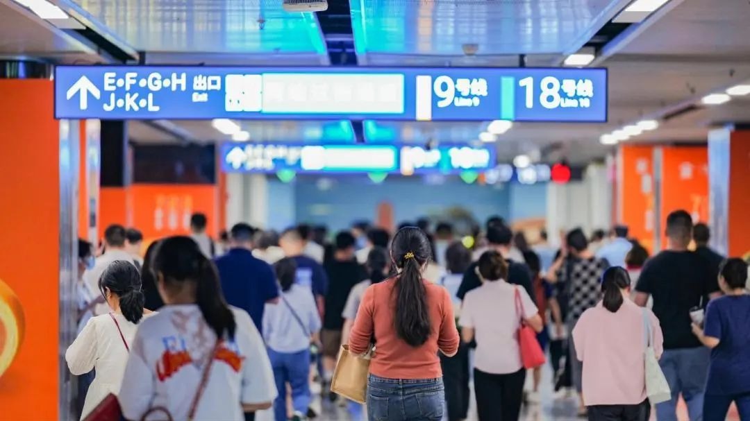 今明两天，成都地铁延时运营！