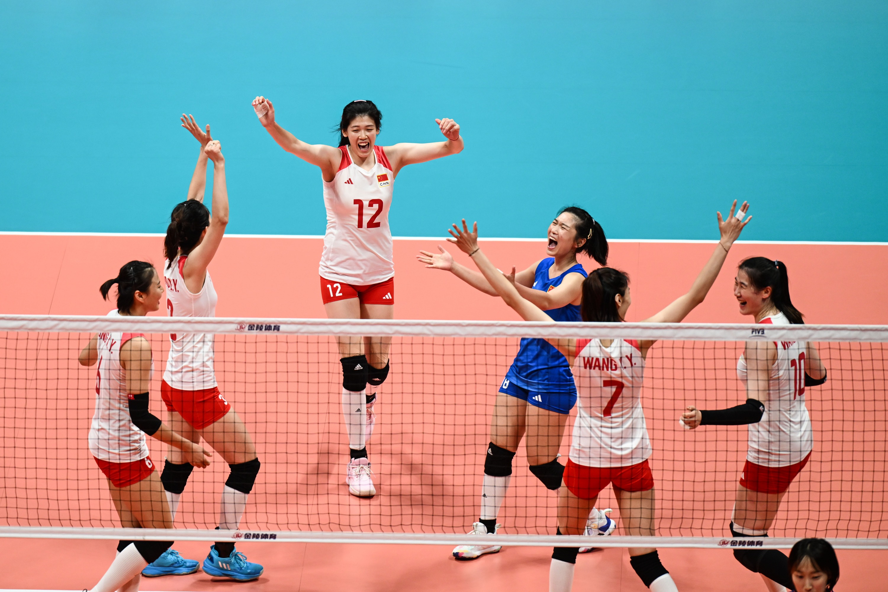 亚运第九冠！中国女排3-0日本队卫冕亚运冠军