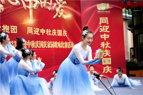 2教师舞蹈《我生长的地方》(1).jpg
