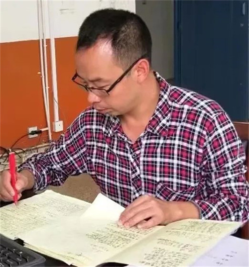周青.jpg