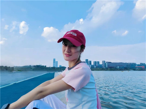 杨琪.jpg