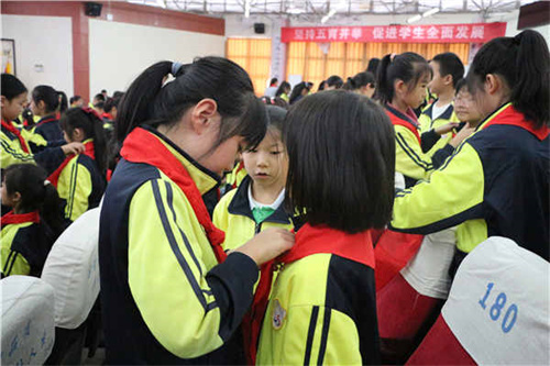 红领巾佩戴6.JPG