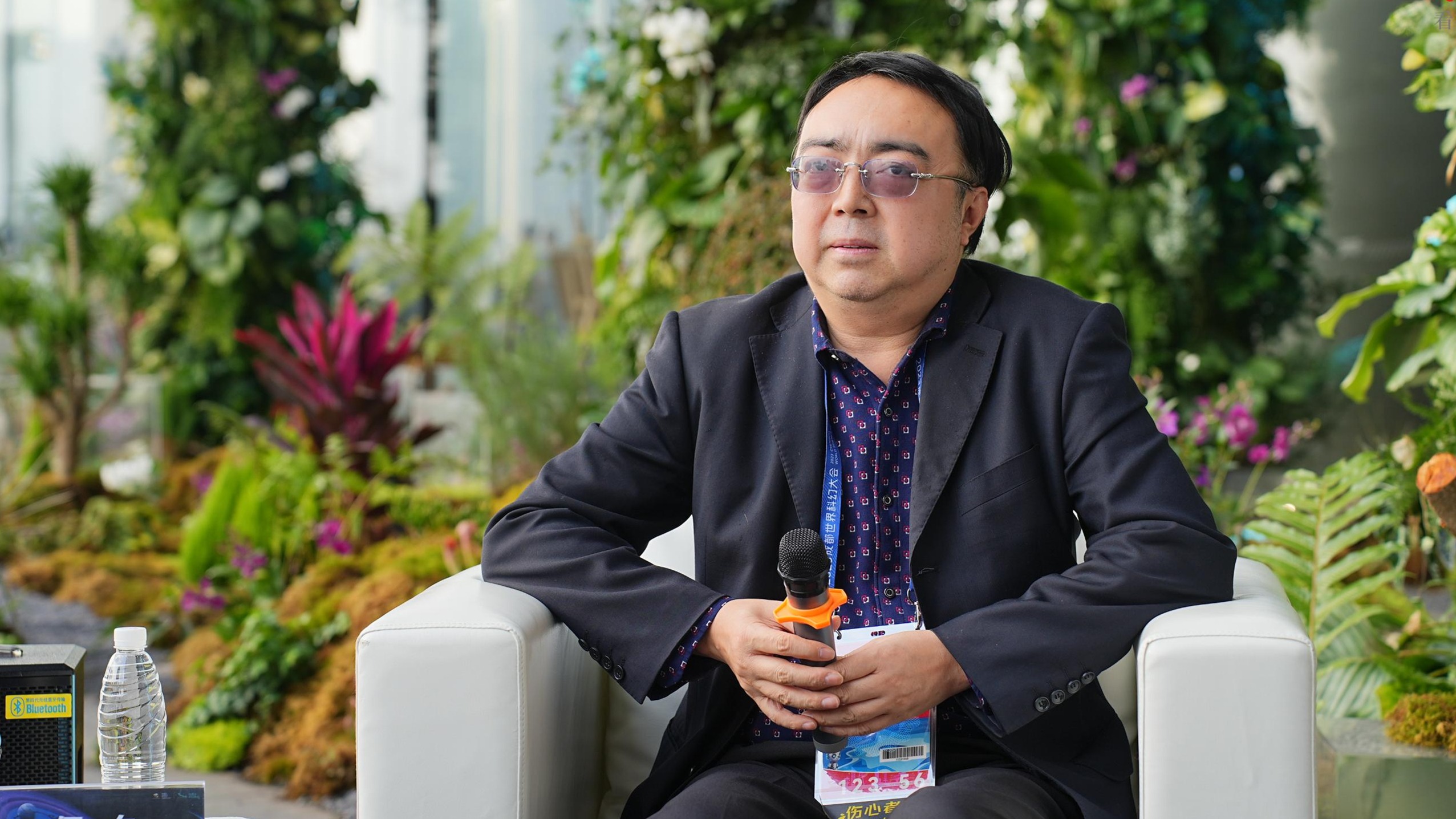 科幻作家何夕：既面向未来又关照历史 成都脱颖而出成为科幻之都