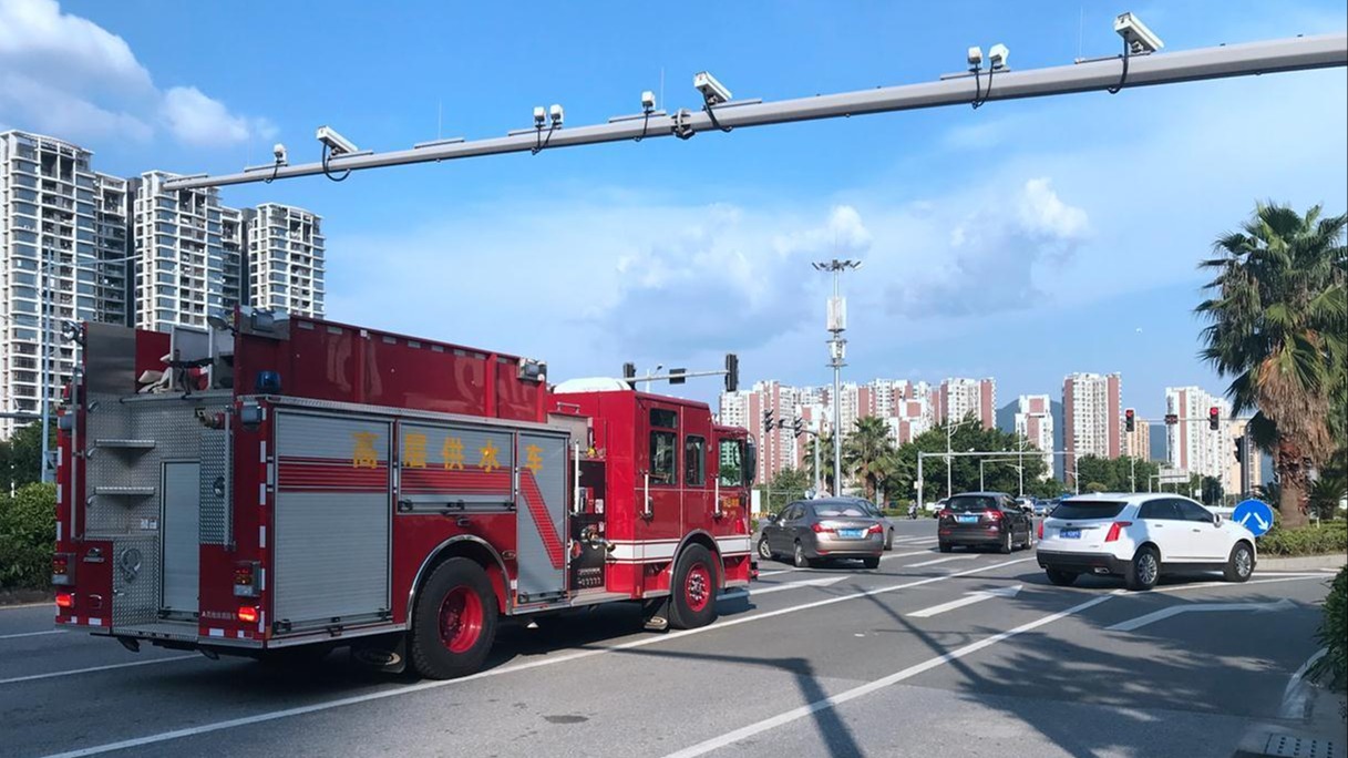 遇到特种车辆如何不做“憨憨”？正确做法一文看懂