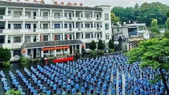 云南一边境小镇3所学校因缅甸战事停课