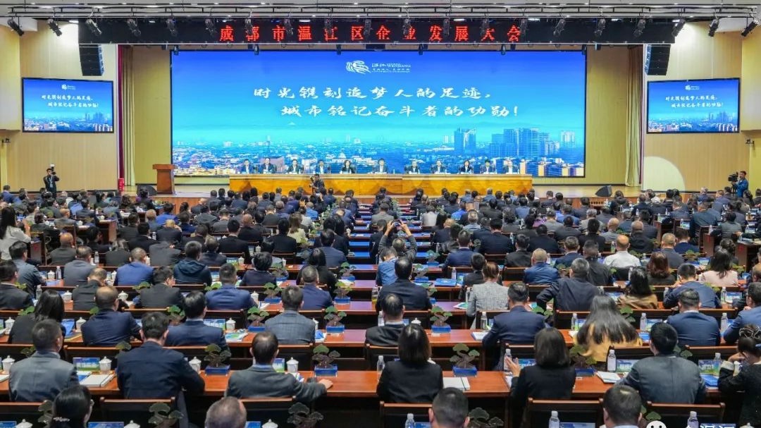 以一座城的名义致敬！今天的主角是他们→