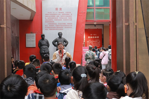 d8559636fe1916e229537b709be0b1f.jpg