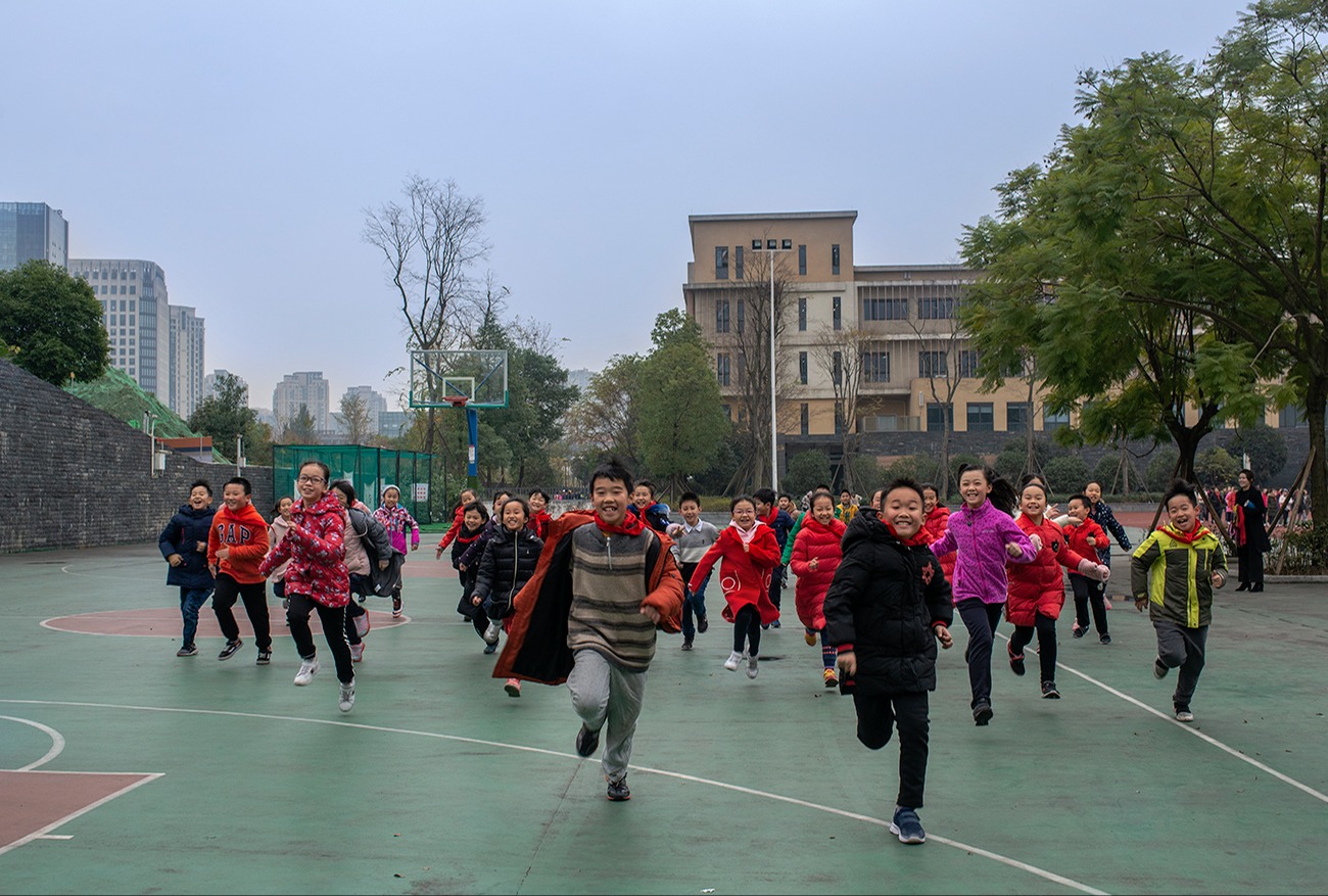 教育部：中小学校要确保学生课间正常活动