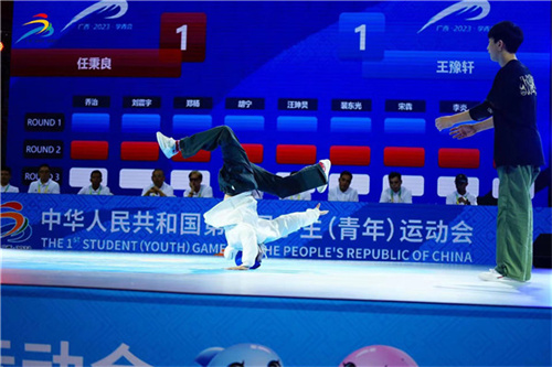 比赛中2.jpg
