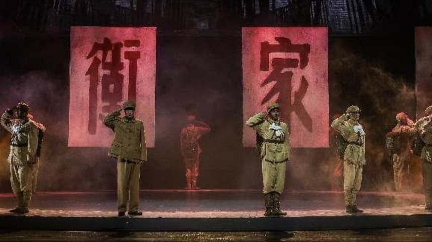 视频｜“走基层”文化惠民 话剧《平凡英雄》蓉城展演 获市民点赞