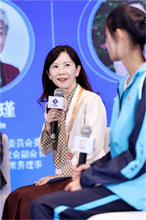 圆桌论坛共话新时代家庭教育（2）.JPG.jpg