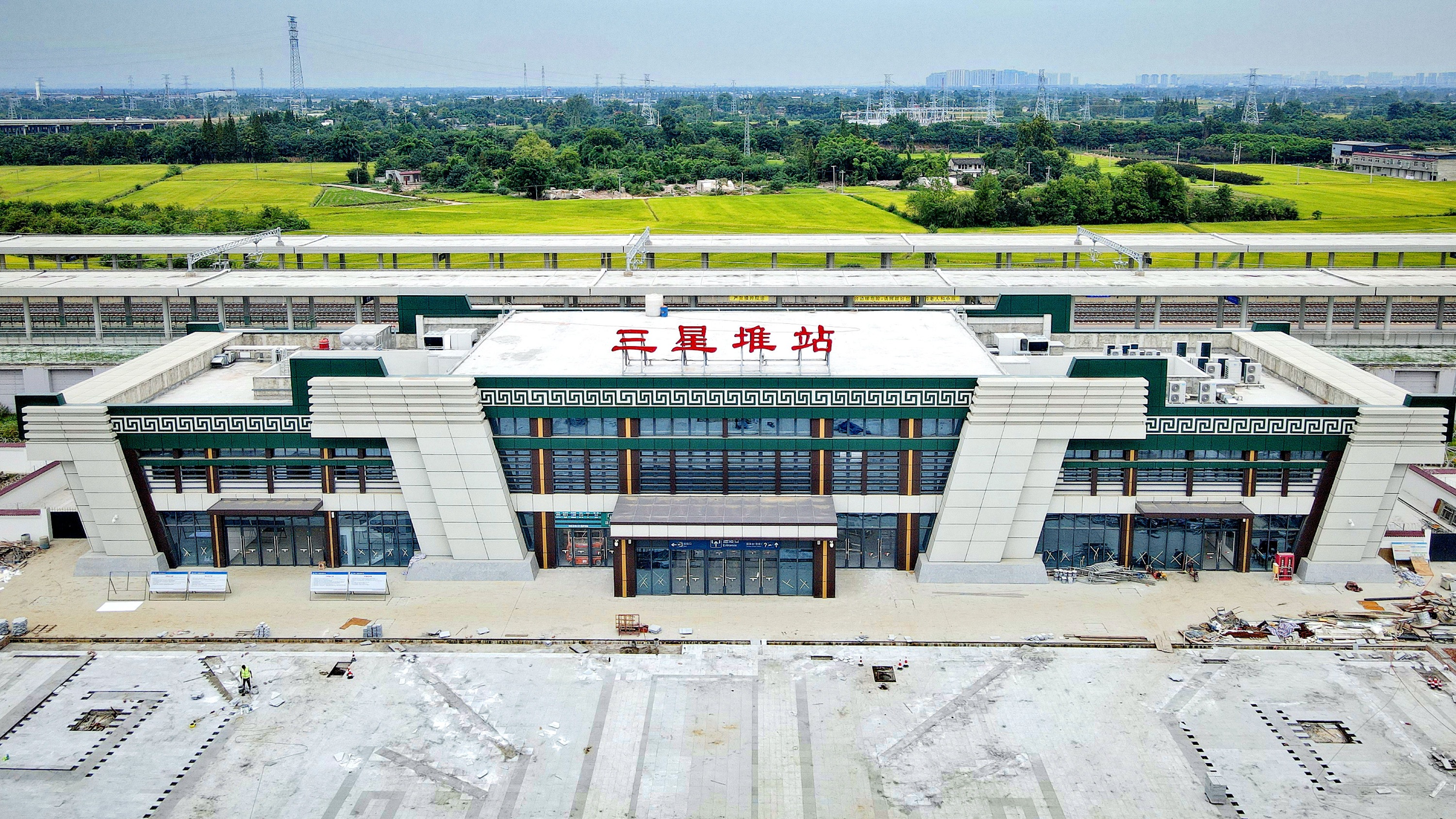 全面完工！川青铁路青白江至镇江关7座新建车站今日亮相