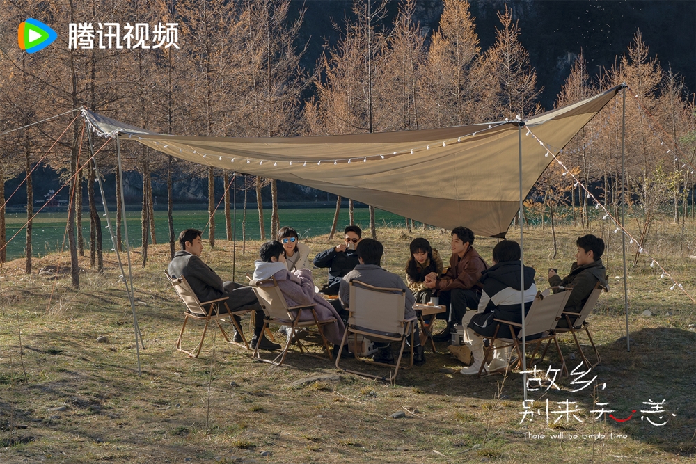 12、故乡老友露营团建.jpg