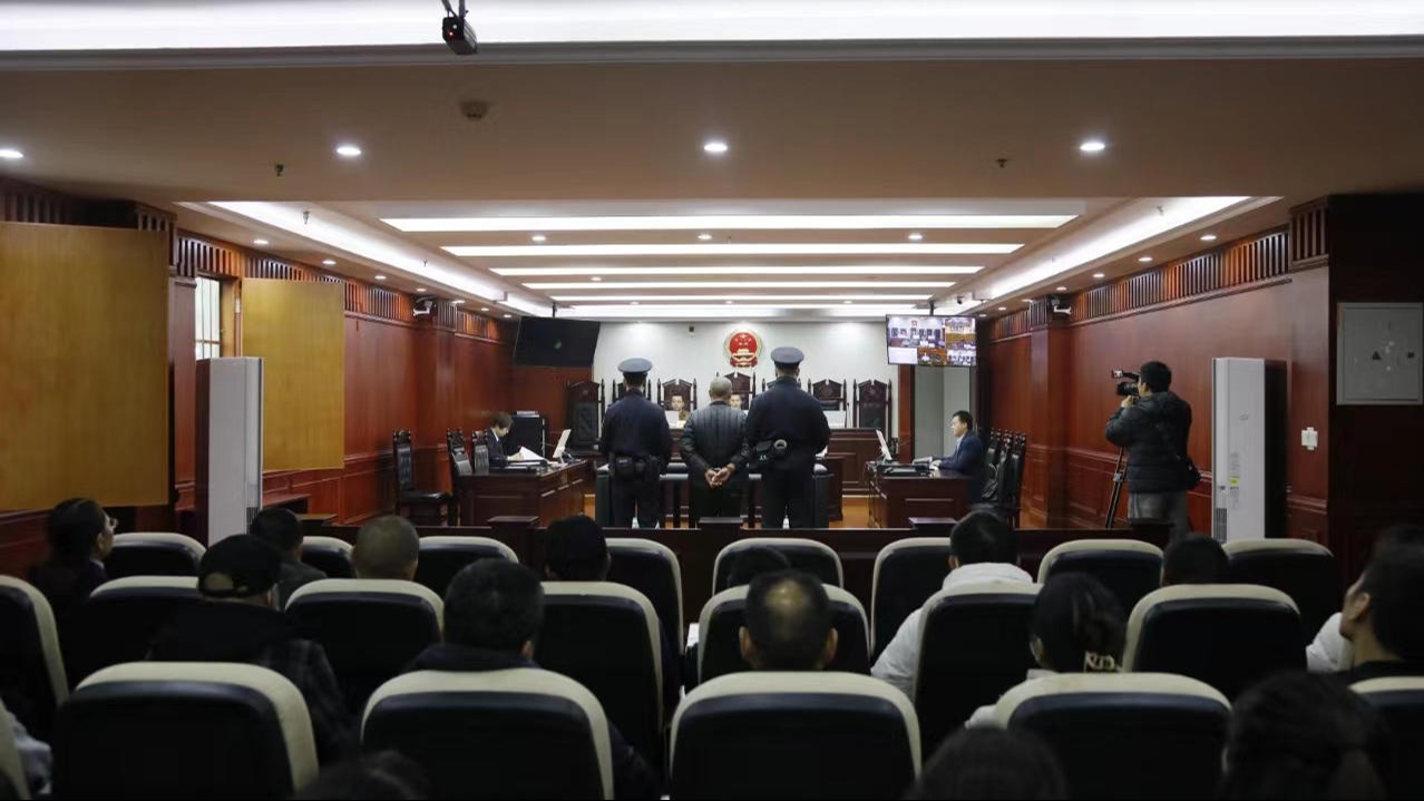 视频 | 提炼使用“地沟油”！成都郫都区一火锅店老板被判刑