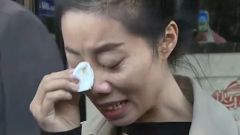 余华英拐卖儿童案二审开庭 杨妞花姐姐激动落泪：比任何人都希望余华英死刑