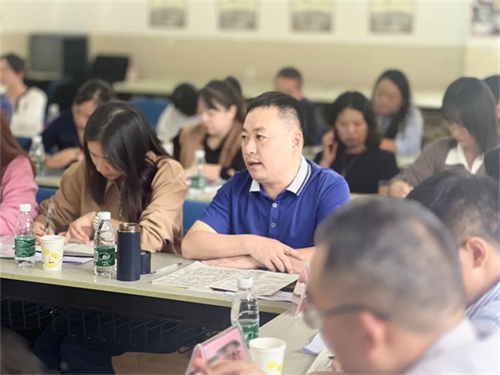 教研室张万龙副主任.jpg