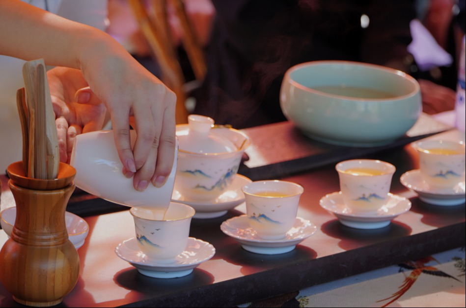 一家亲·校地行|茶香满溢书香隽永  传统文化的社区传承