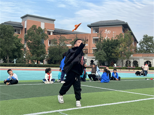 趣味纸飞机(2).jpg