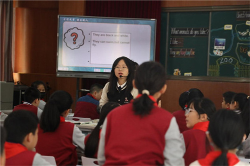 任玉婷老师执教《AnimalWorld》.jpg
