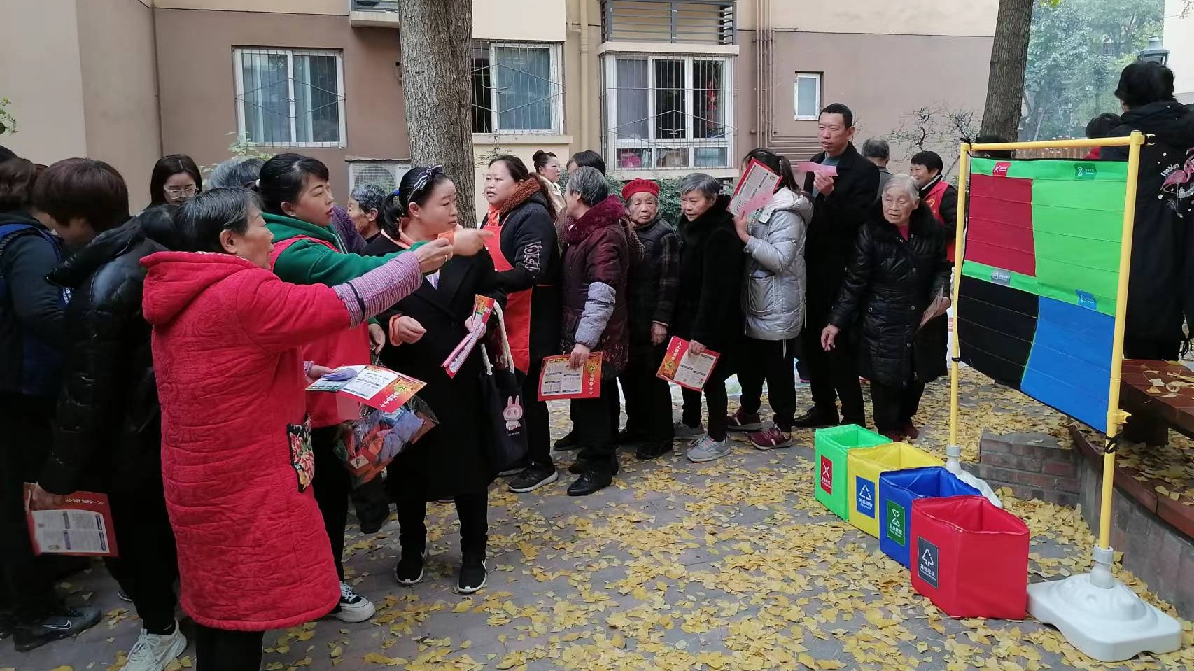 “垃圾分类我能行 绿色生活我先行” 高新区清江社区开展垃圾分类趣味活动
