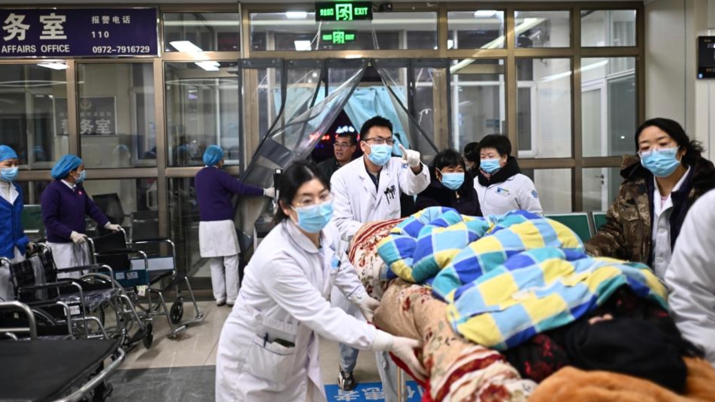 甘肃积石山县地震已造成甘肃100人遇难、青海11人遇难