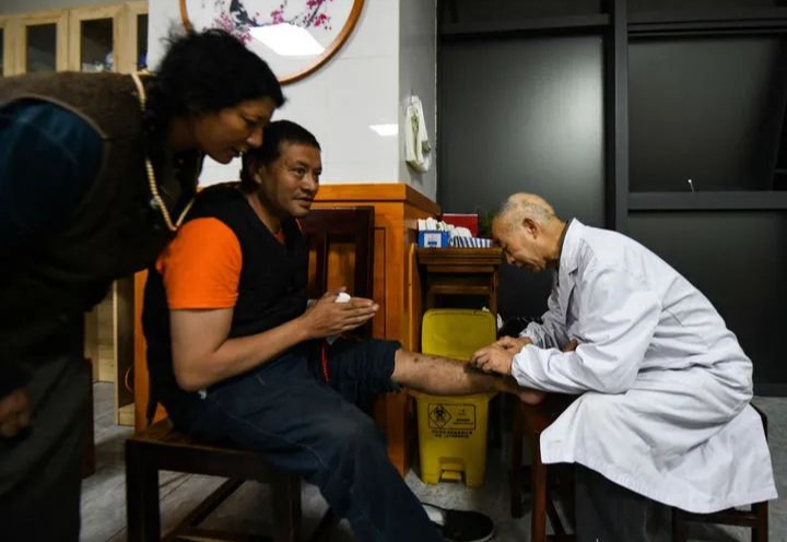 专家号，一元钱！大先生，“瓜真切”！