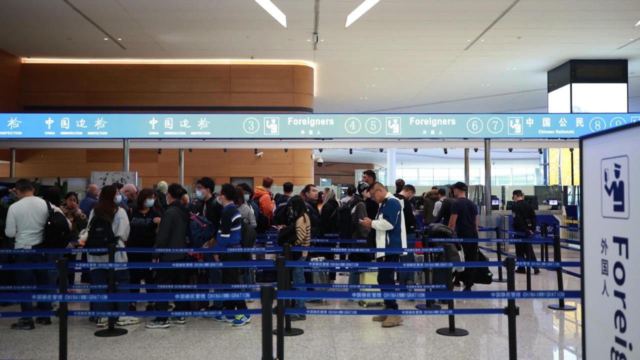 元旦假期 成都航空口岸预计4万余人次出入境