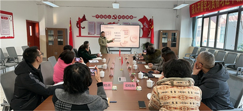 校长汇报.jpg