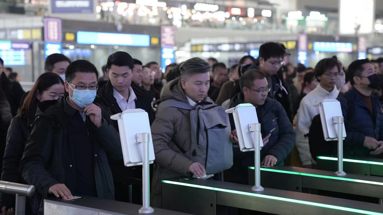 预计发送旅客166.0万人次！成都车站铁路2024年元旦假期运输今日启动