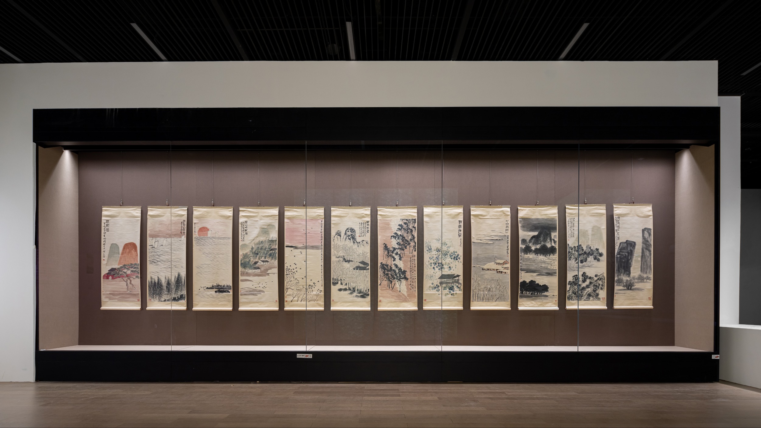 全国规模最大的齐白石艺术展在成都市美术馆开幕