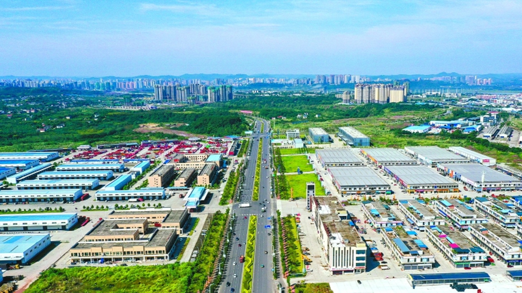 高坪：搭乘电商“快车” 助力农产品“出山”