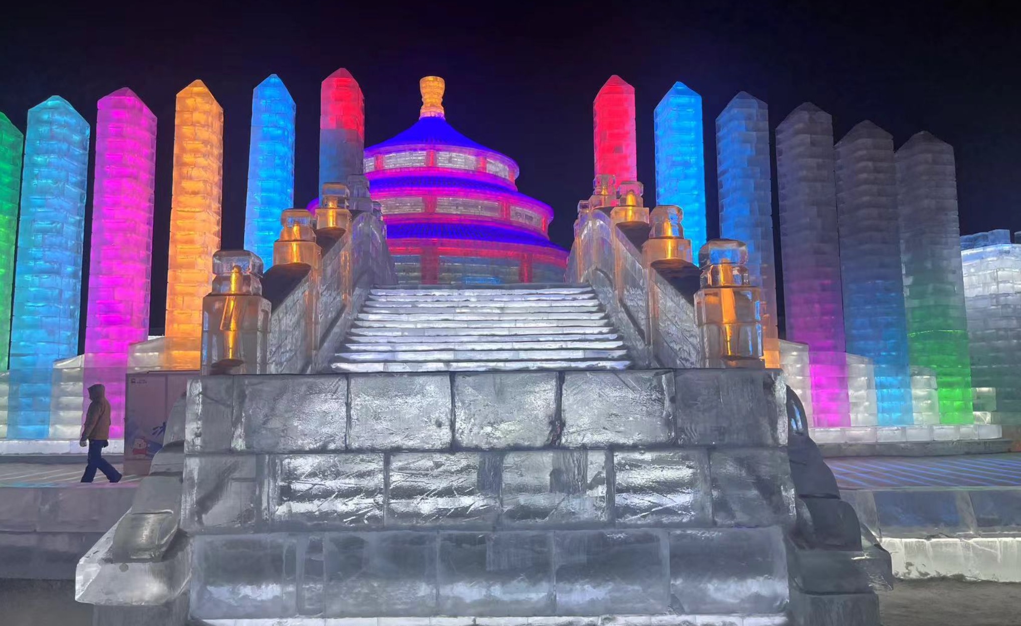 视频｜“小土豆”看过来！今年冰雪大世界的最大亮点是→
