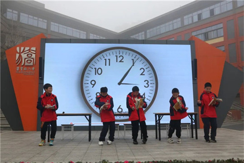 学生表演舞蹈照片2.jpg