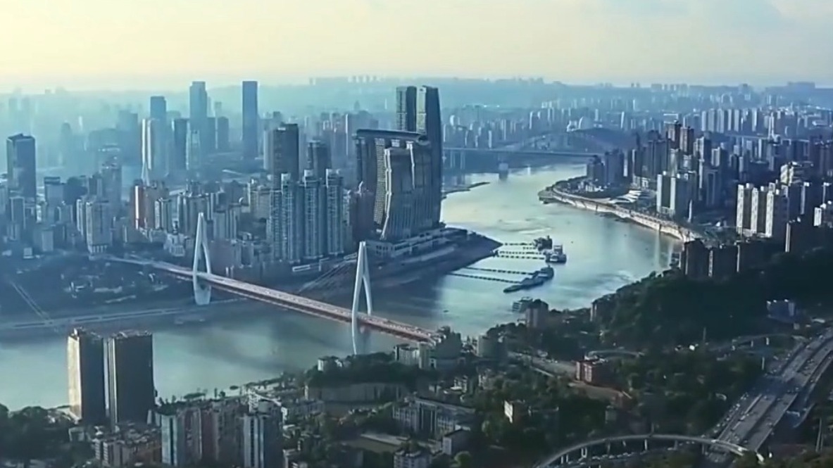 央媒关注｜50分钟通达两地、“共享互认”多种公共服务！“川渝一盘棋”这样下