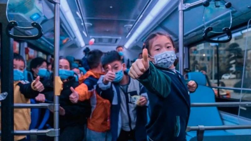 专车接送！成都公交量身定制通学线路
