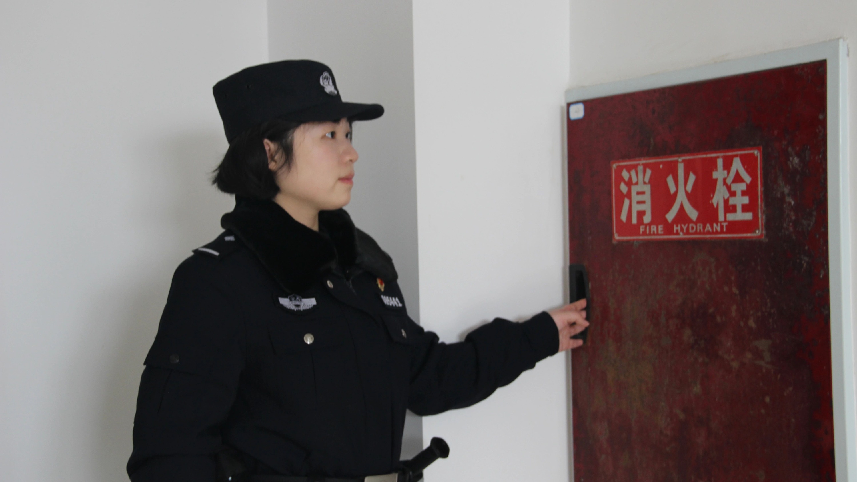人物｜青春献警营 奋斗正当时 成都“00”后民警主动请缨坚守办案一线 