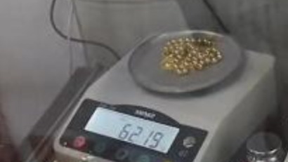77g黄金仅称出62g！鬼秤让黄金“瘦身”15克