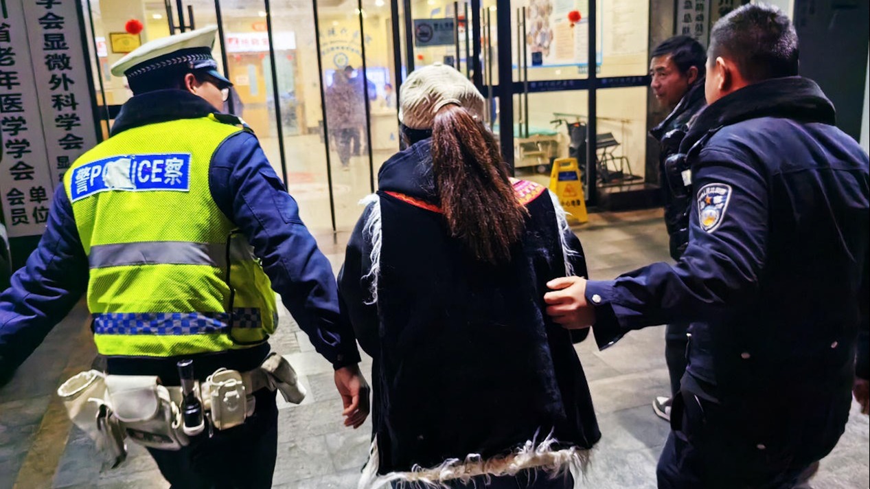 人民至上 一路绿灯！这就是成都交警的“速度与温情”