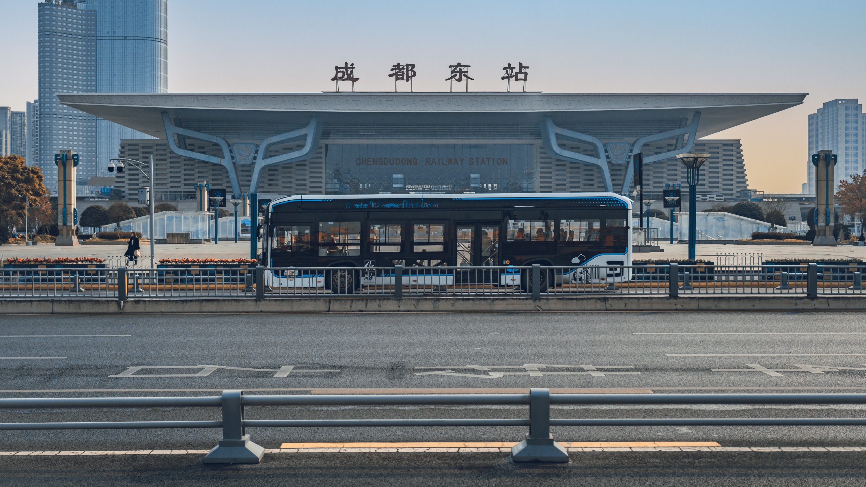 春节期间，天府机场公交专线最快6分钟一班