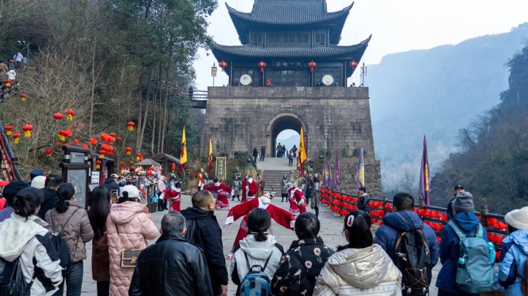 大年初二四川A级景区接待游客584.31万人次
