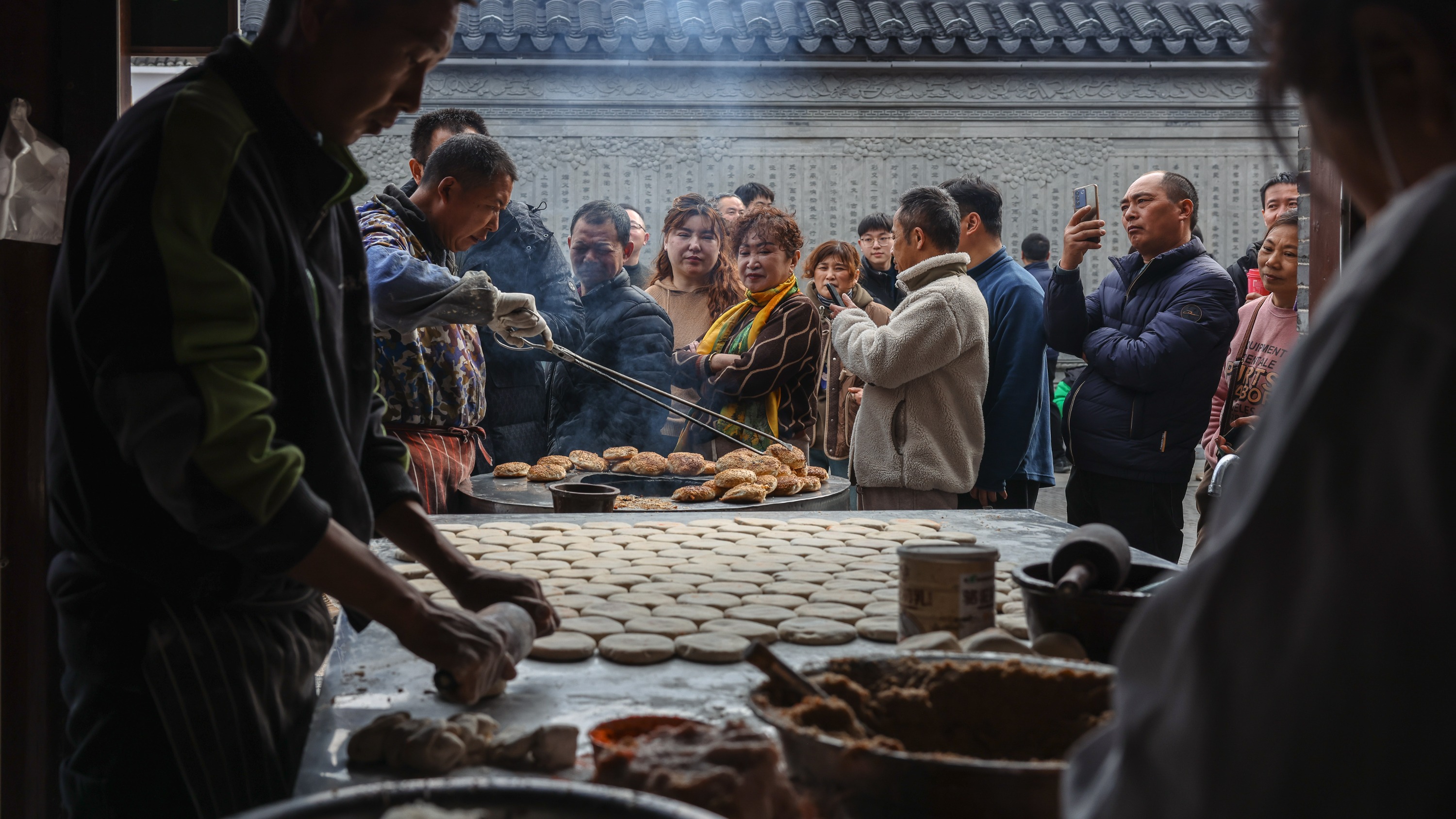 中国烧饼入选“全球最好吃的面包”，四川花椒都可以做馅料