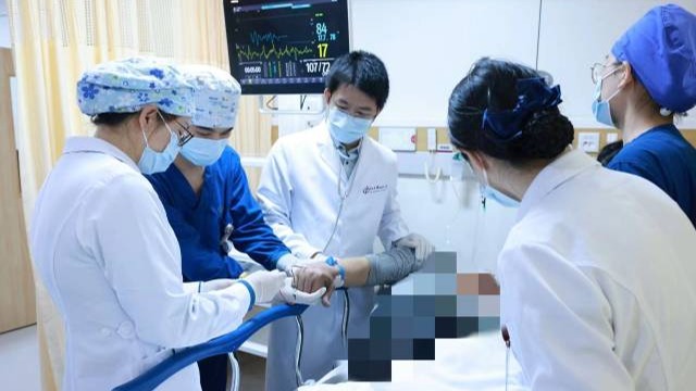 广州沥心沙大桥事故2名伤员目前生命体征基本平稳
