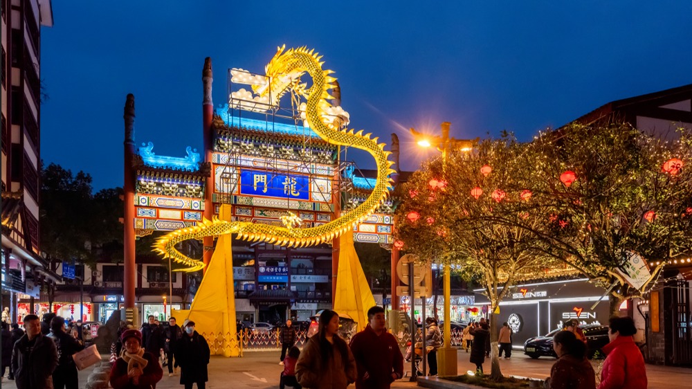 过年去哪儿？当然是逛这里啦→