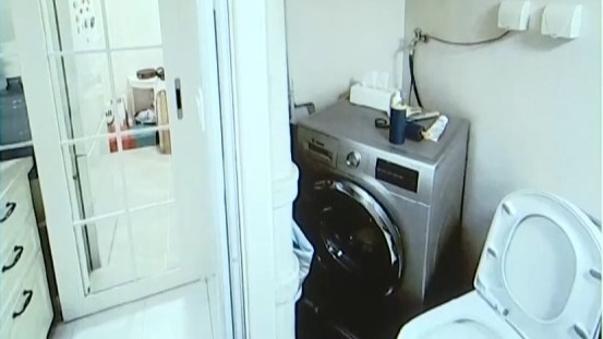 楼上住户把厨房改成厕所，法院：违规，恢复原状