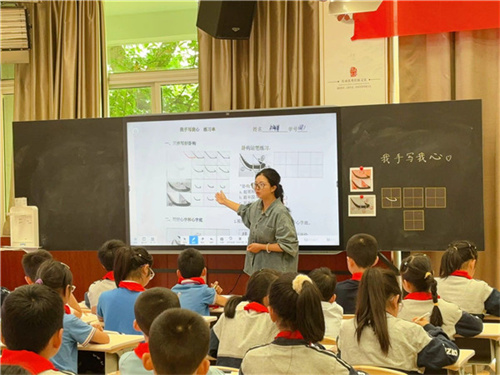 吴懿曈.jpg
